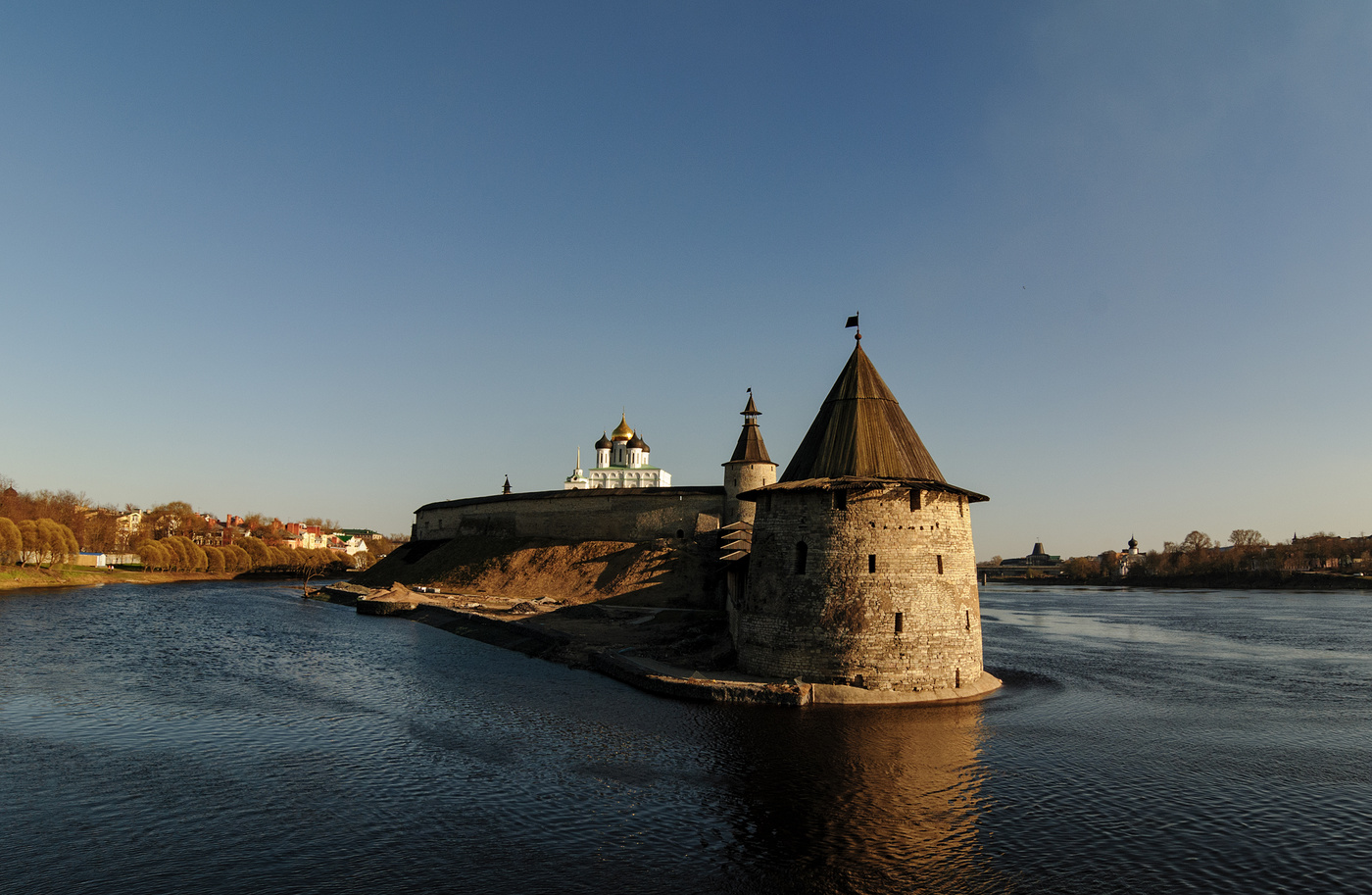 Неравенство сторон