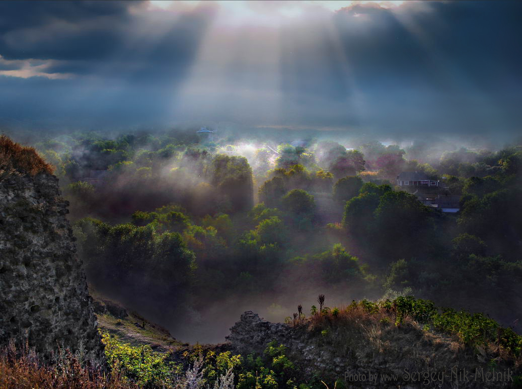 Луч света над Хотинской фортецией