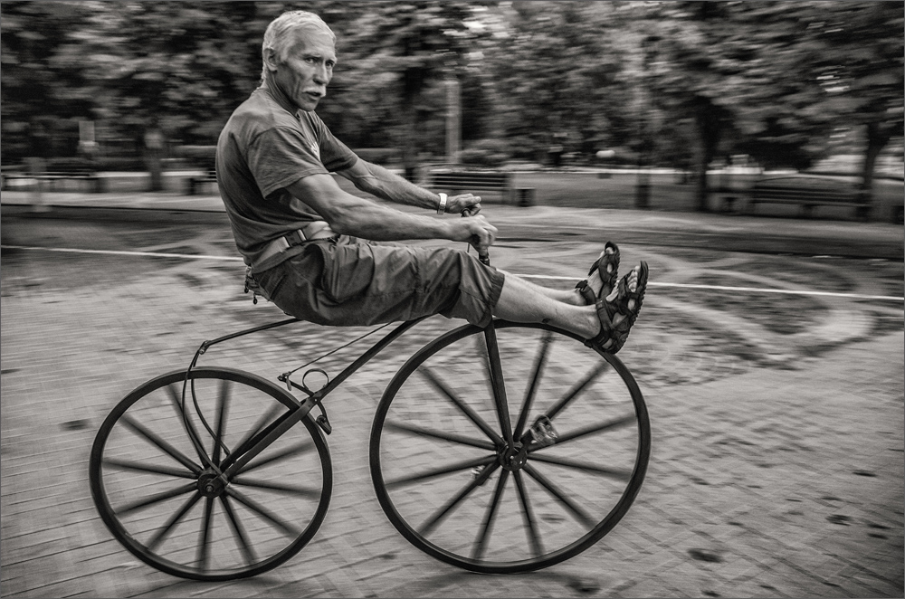 Велосипедист...