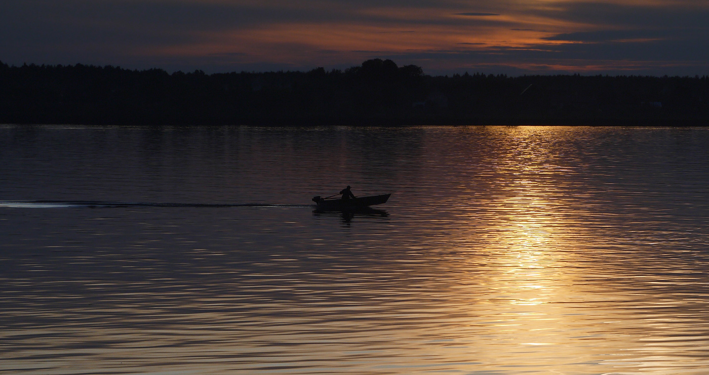 На закате...