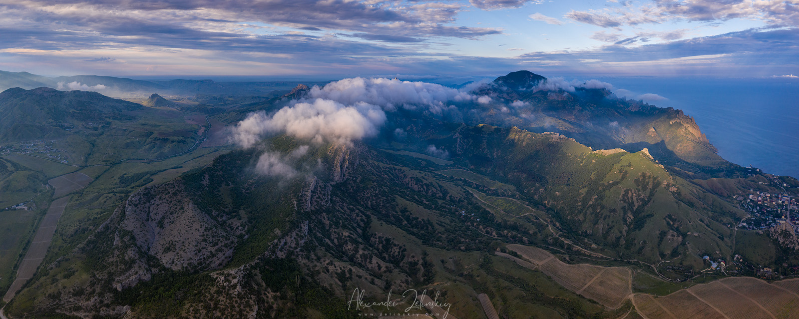 Карадаг просыпается...