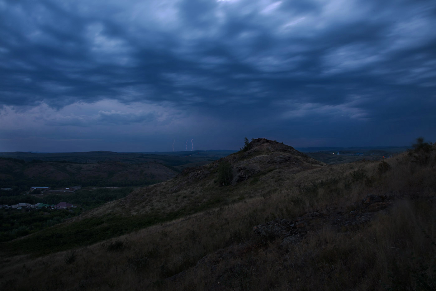 Темная не сторона