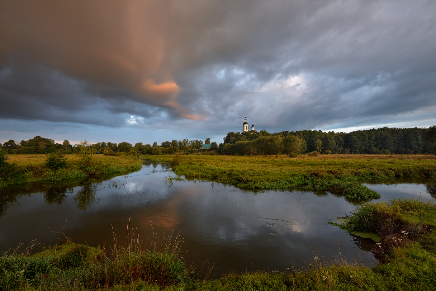 тревожное утро в Филипповском