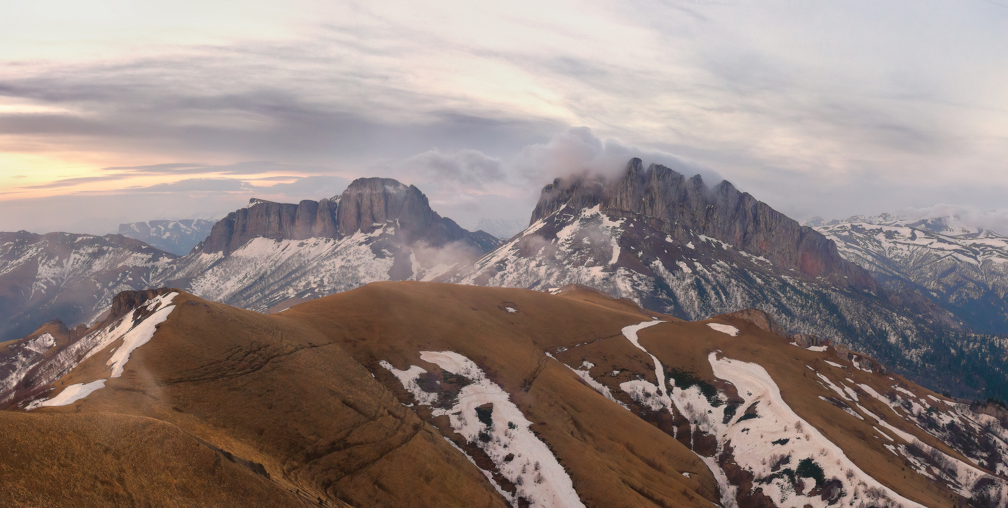 На рассвете