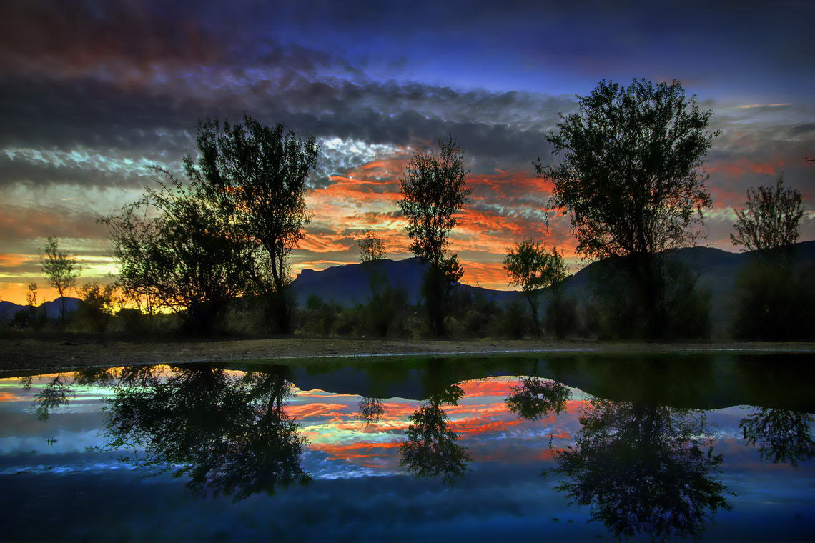 Отзеркаленный Чатыр-Даг