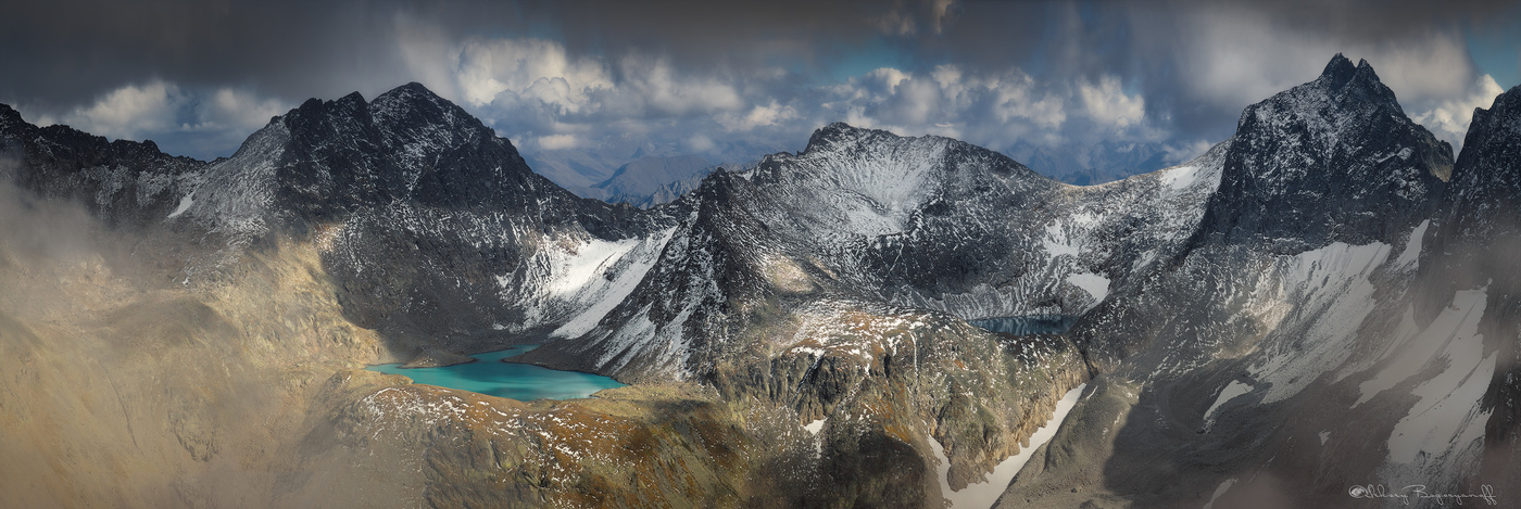 Спрятанные в облаках.