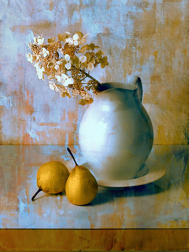 груши и кувшин