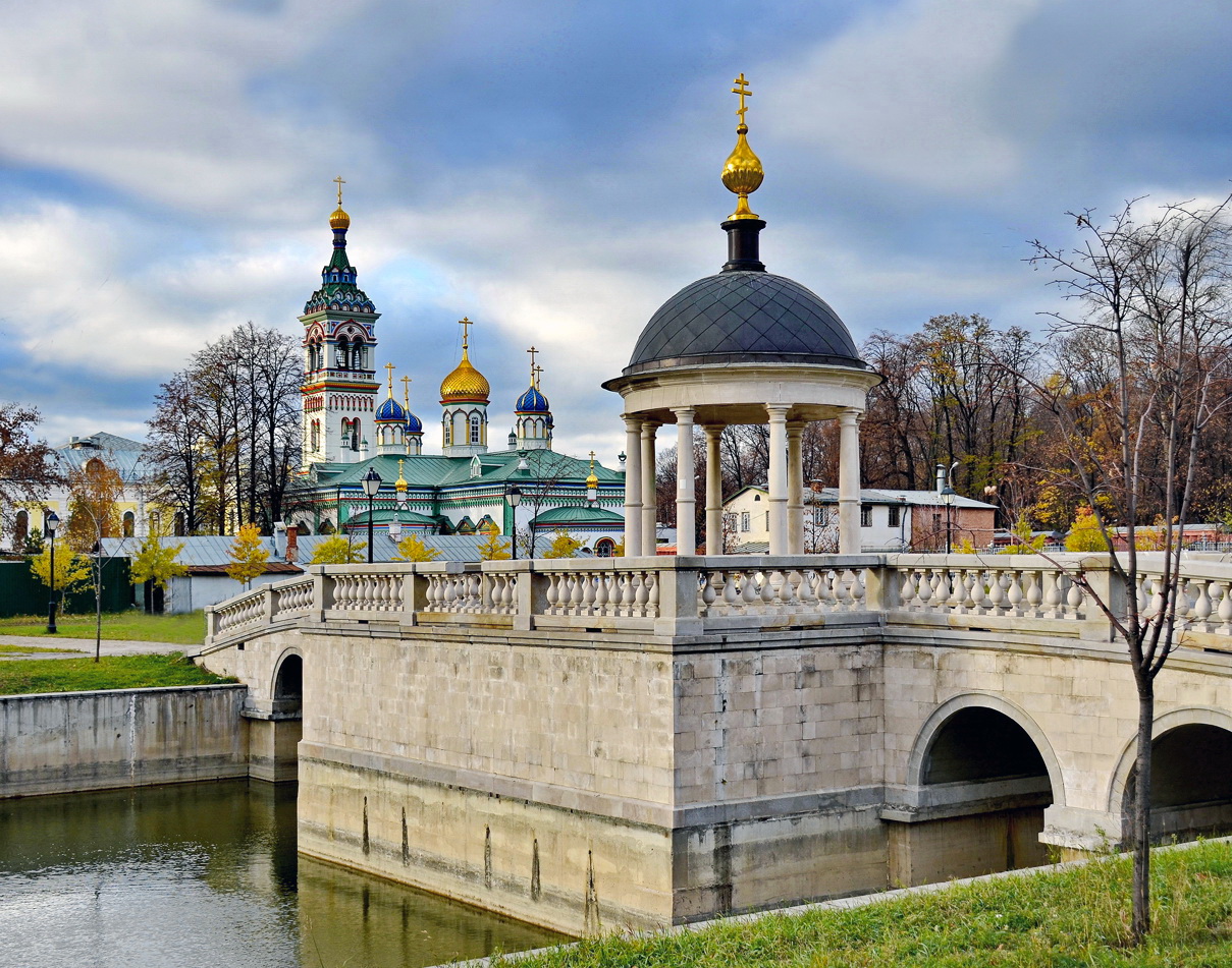 Беседка - «Иордань», и храм Николы Чудотворца в Рогожской слободе
