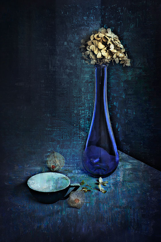 синий натюрморт