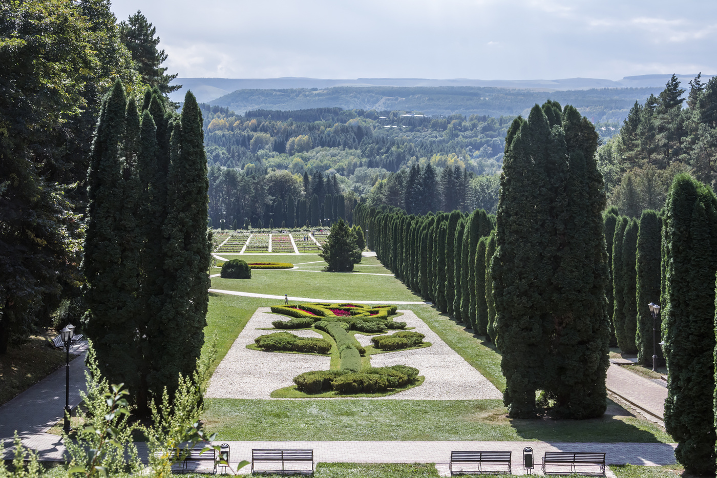 В долине роз.