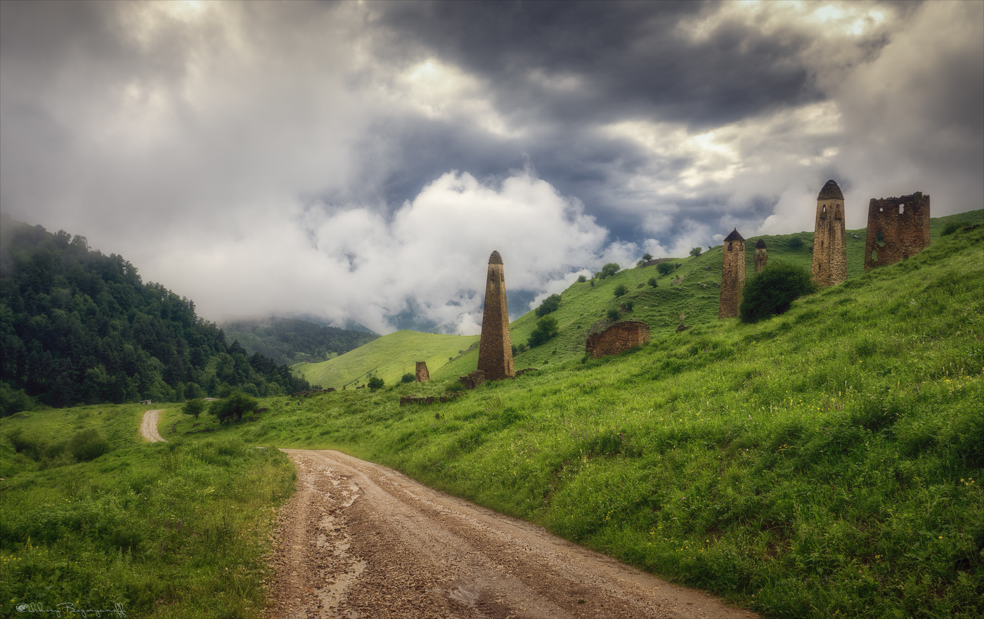 На уровне облаков.