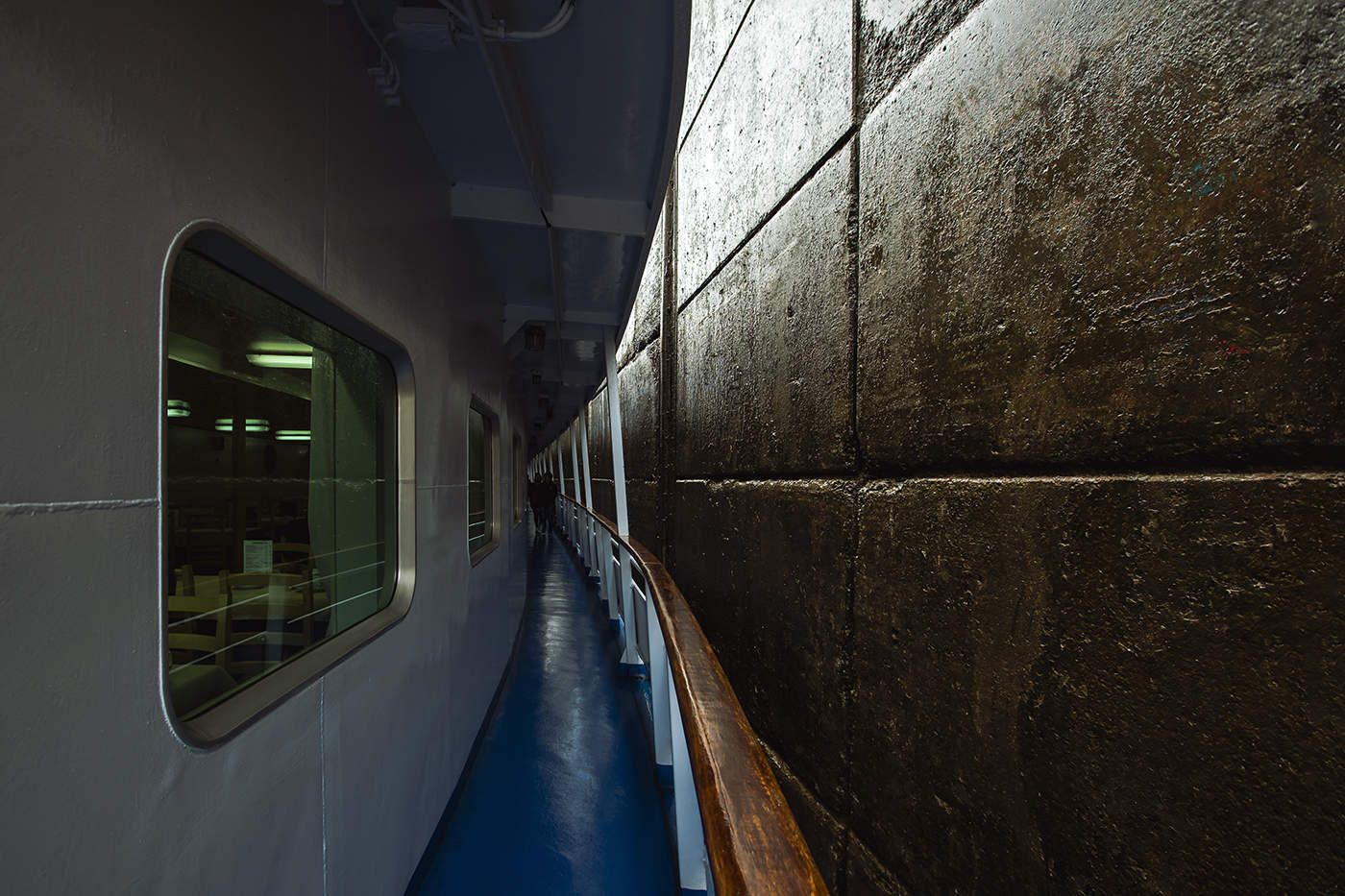 В каменном мешке