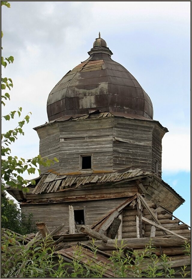 Церковь Воздвижения Креста Господня.