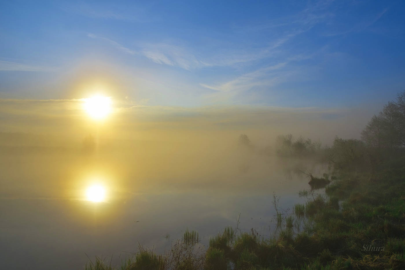 Туман на озере.