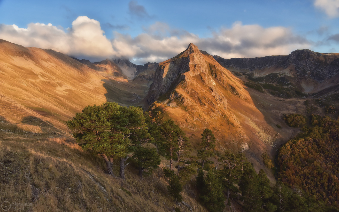 Осенним вечером у Шхуанты...