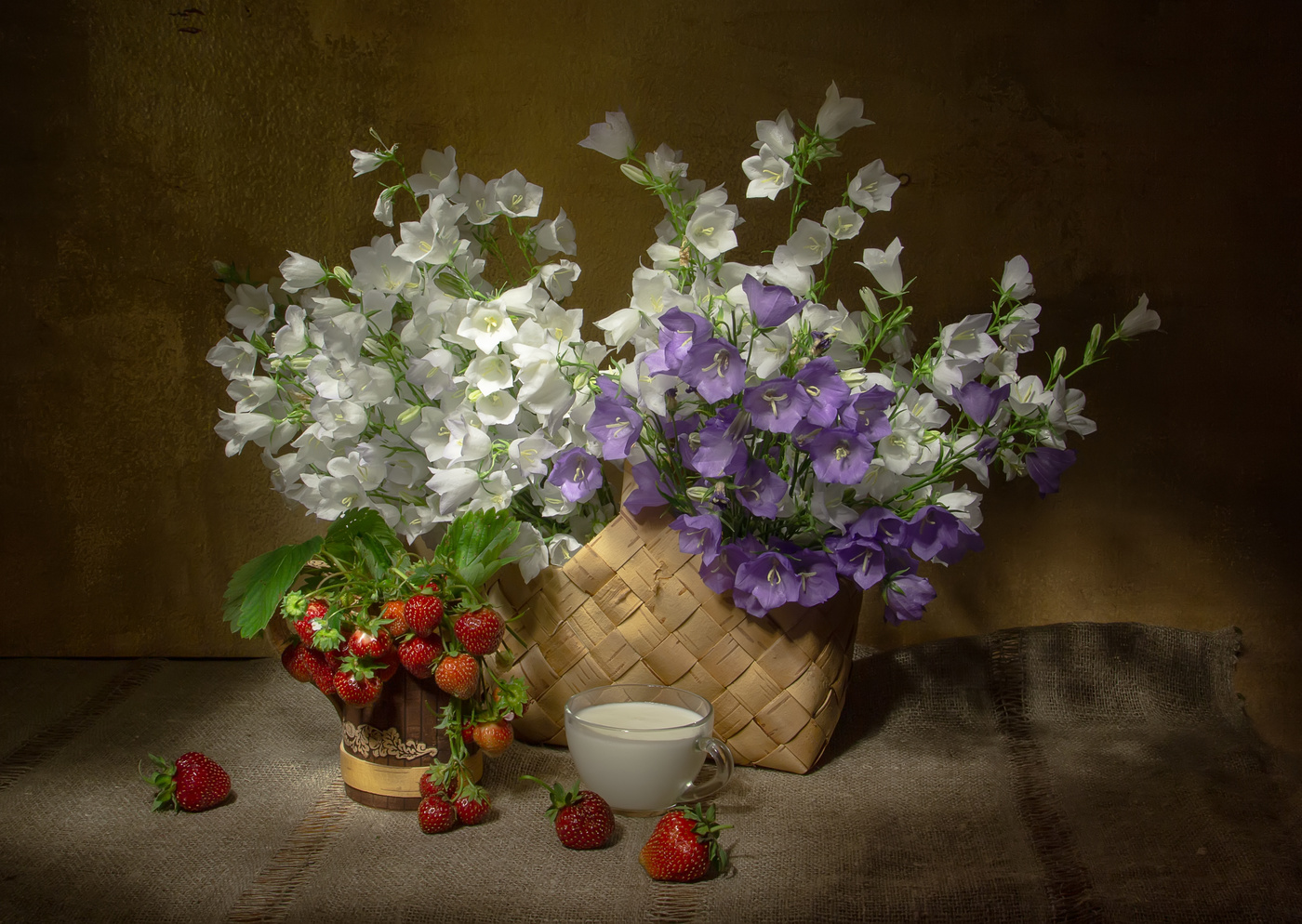 Динь....дон...лета перезвон...