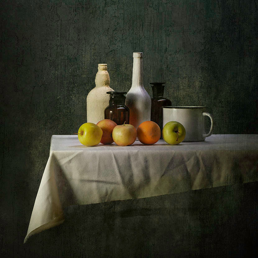 яблоки и апельсин