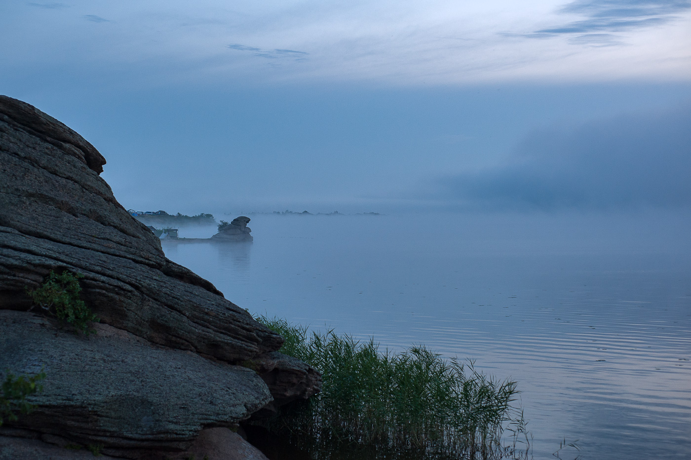 Чуть ночь превратится в рассвет
