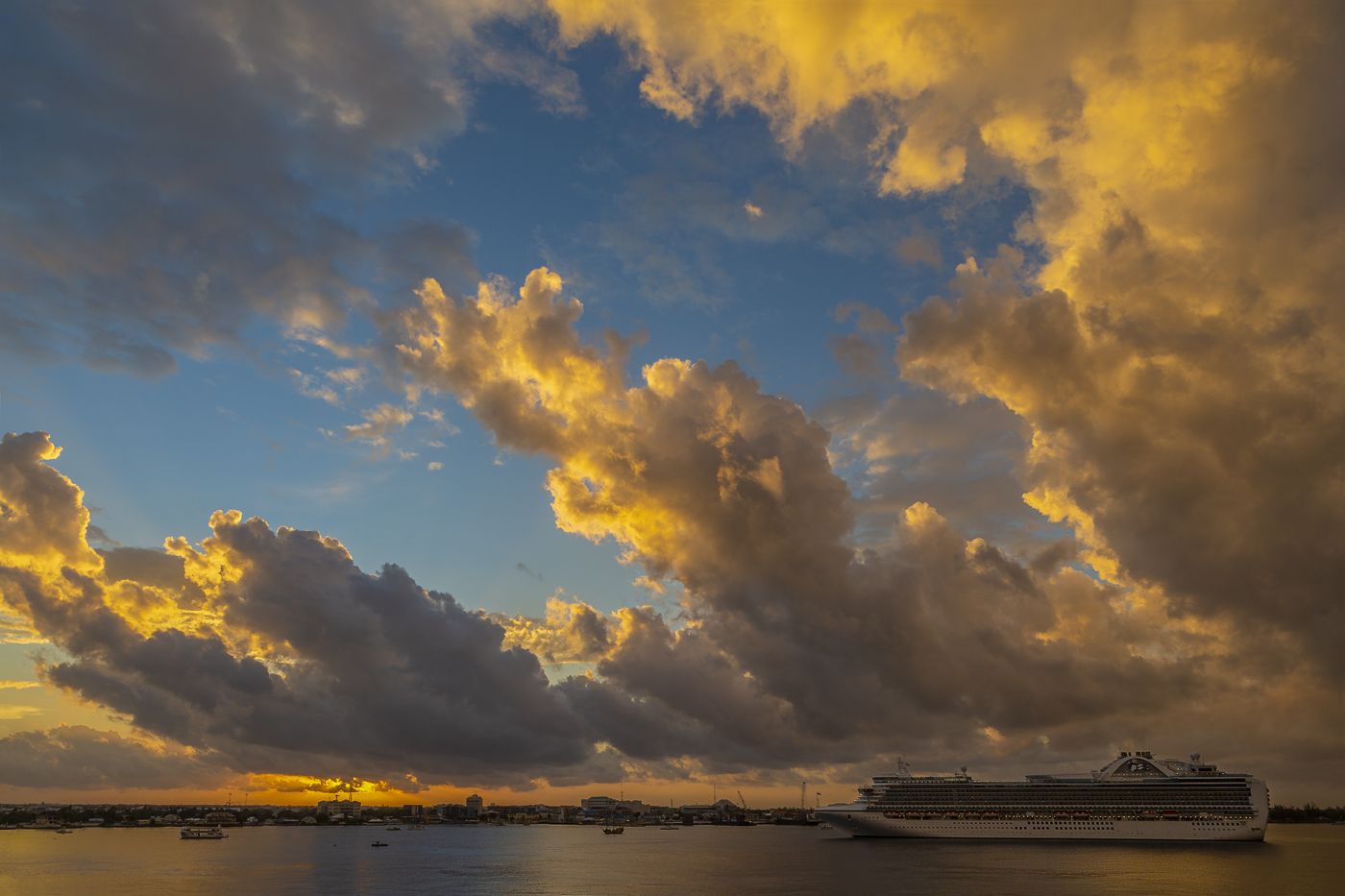 Чуть ночь превратится в рассвет