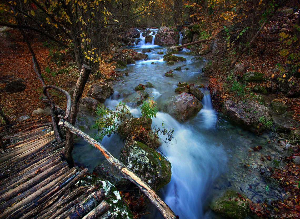 Горный ручеёк в Крыму