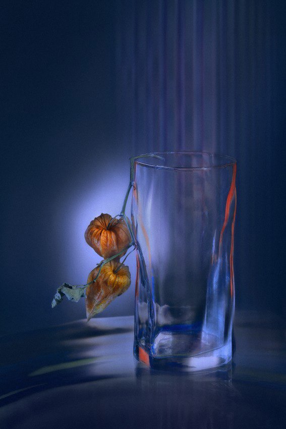 в холодных тонах