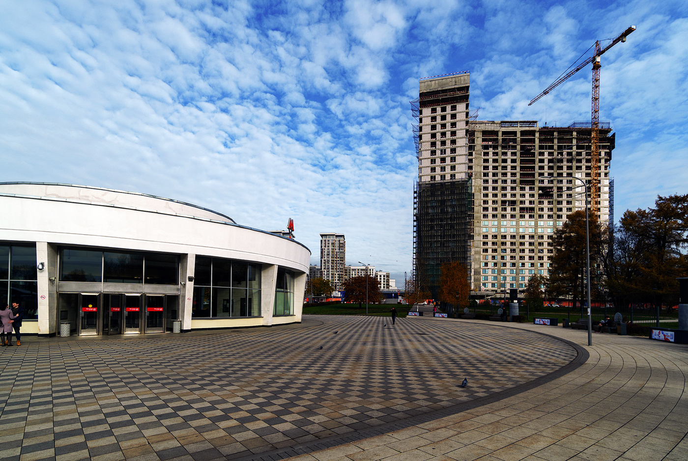 У Ботанического