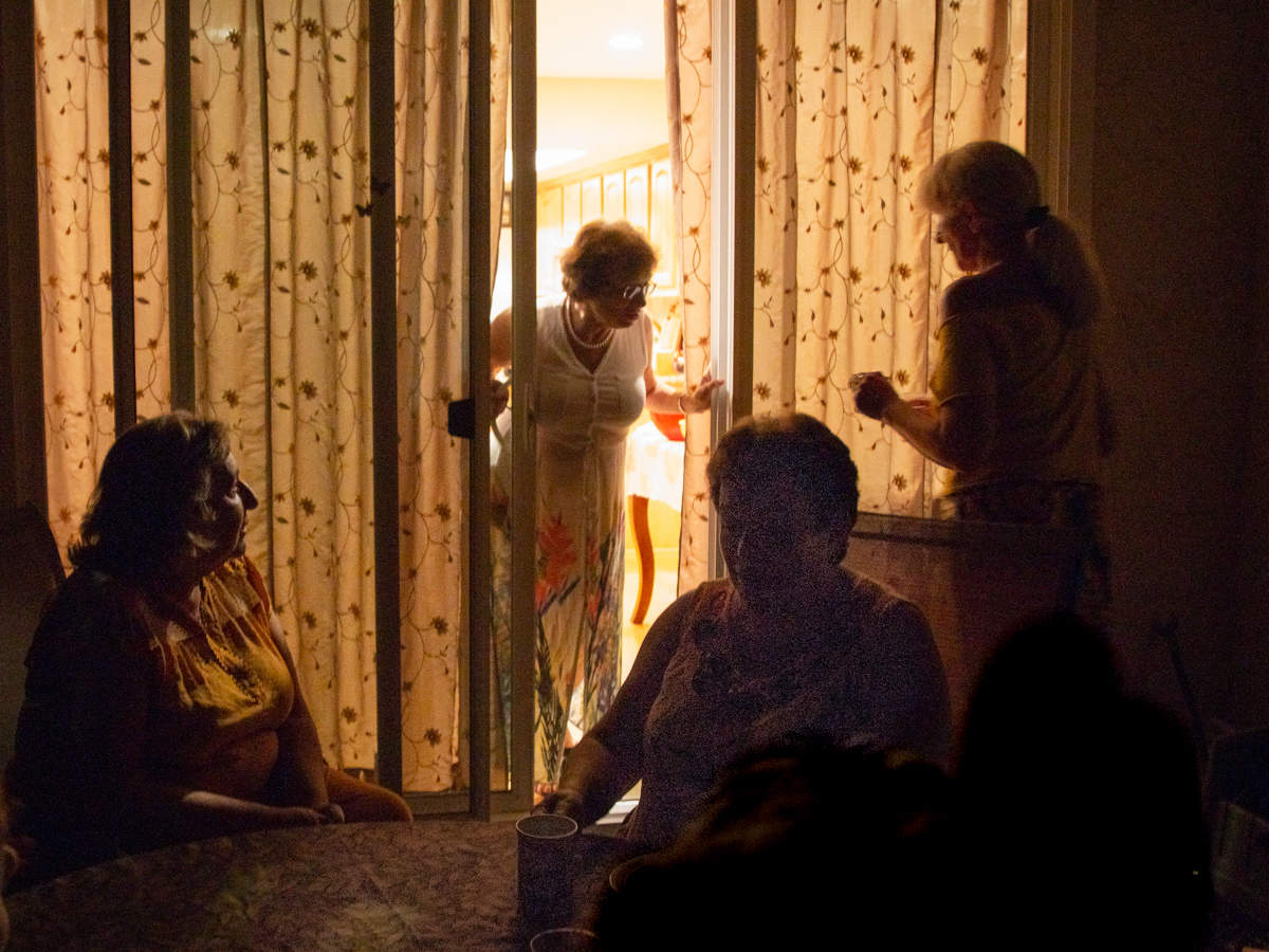 - А что вы тут делаете, а?