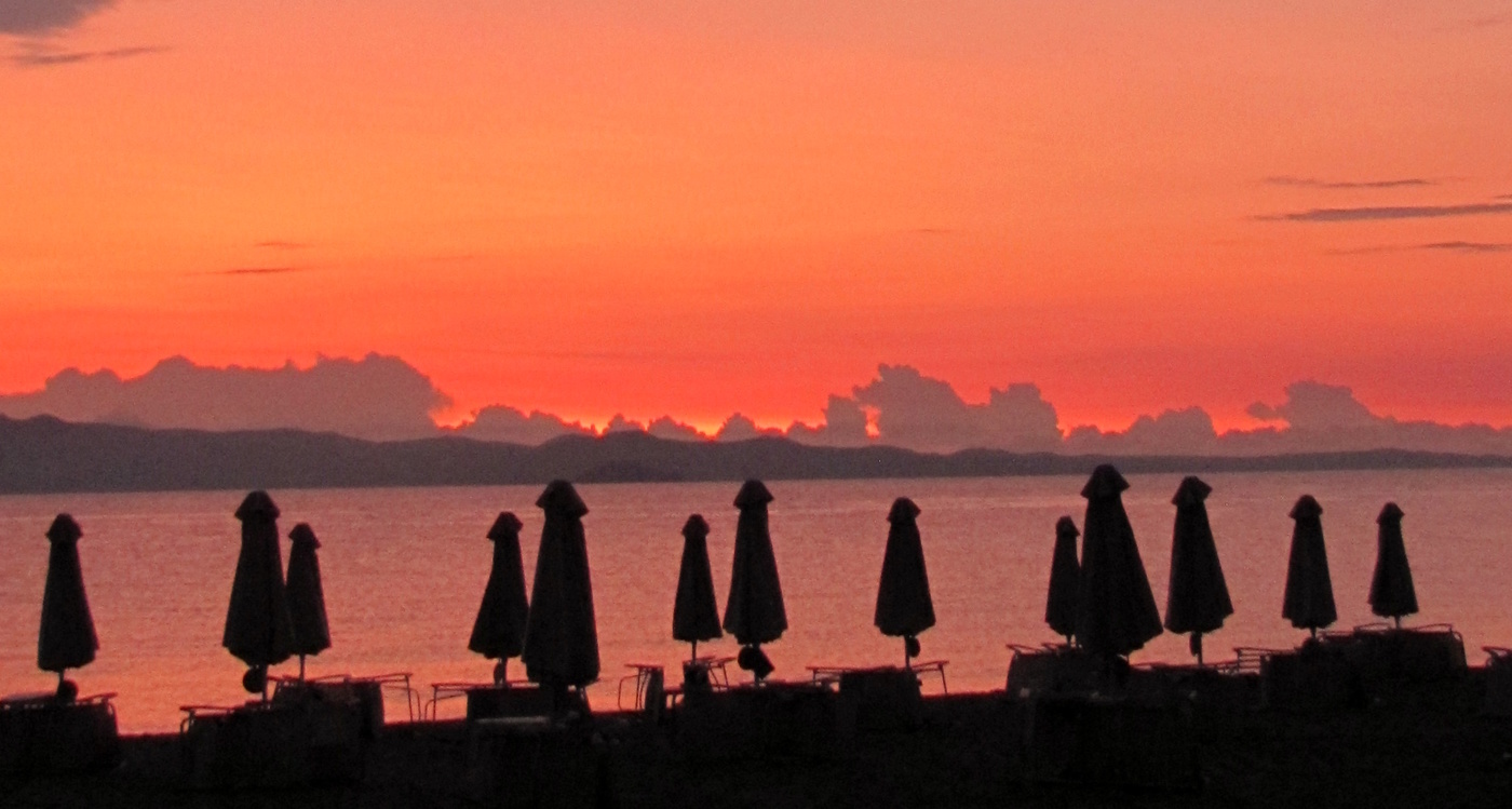 Чуть ночь превратится в рассвет