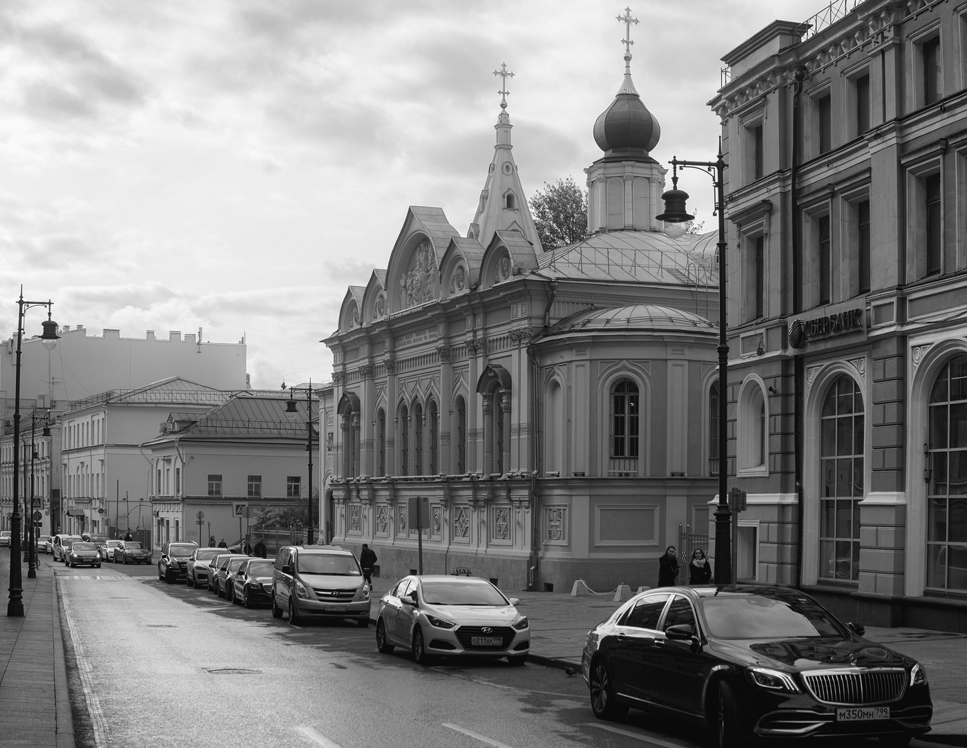 Газетный переулок осенью