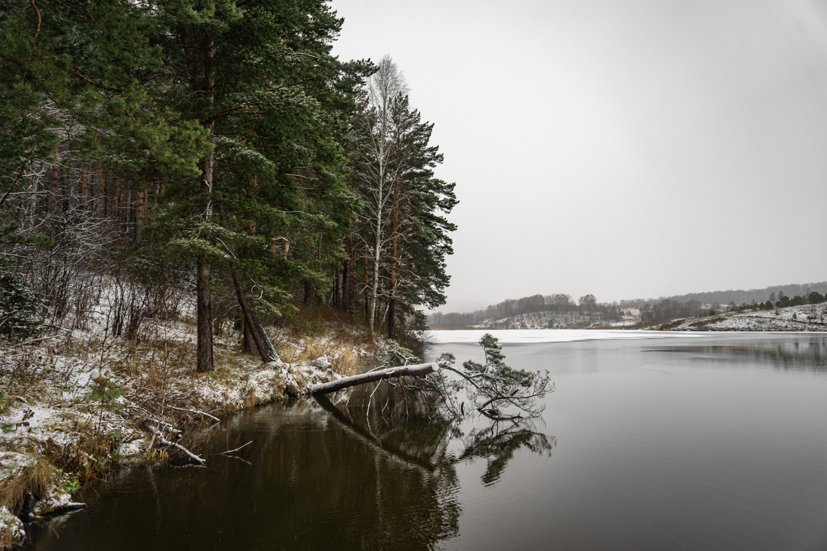 Осеннее озеро
