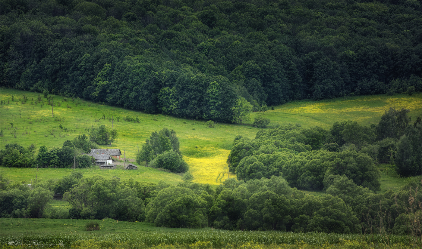 На отшибе...