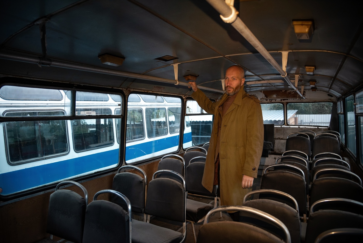 Кому передать за проезд?