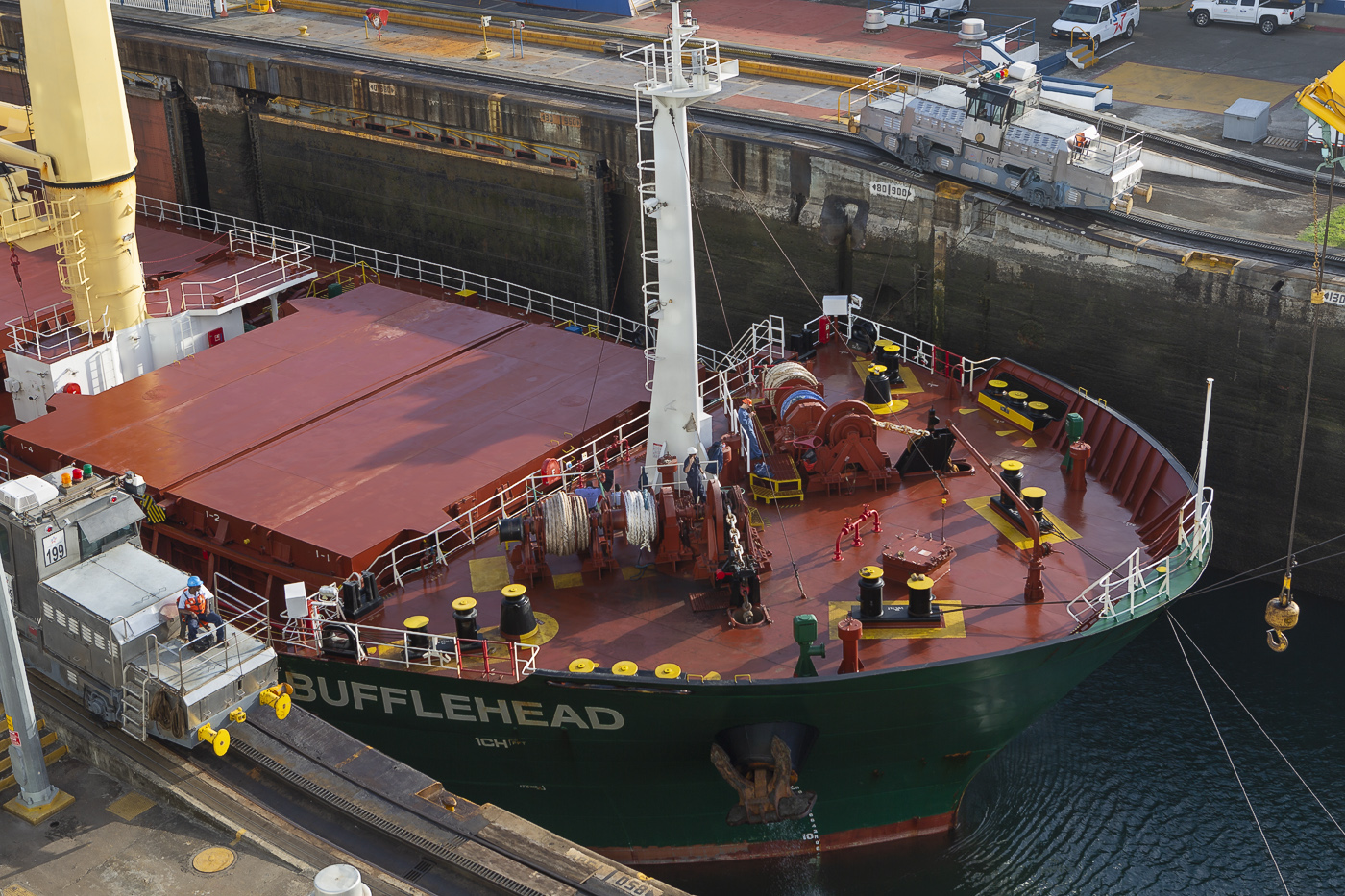 Сквозь игольное ушко