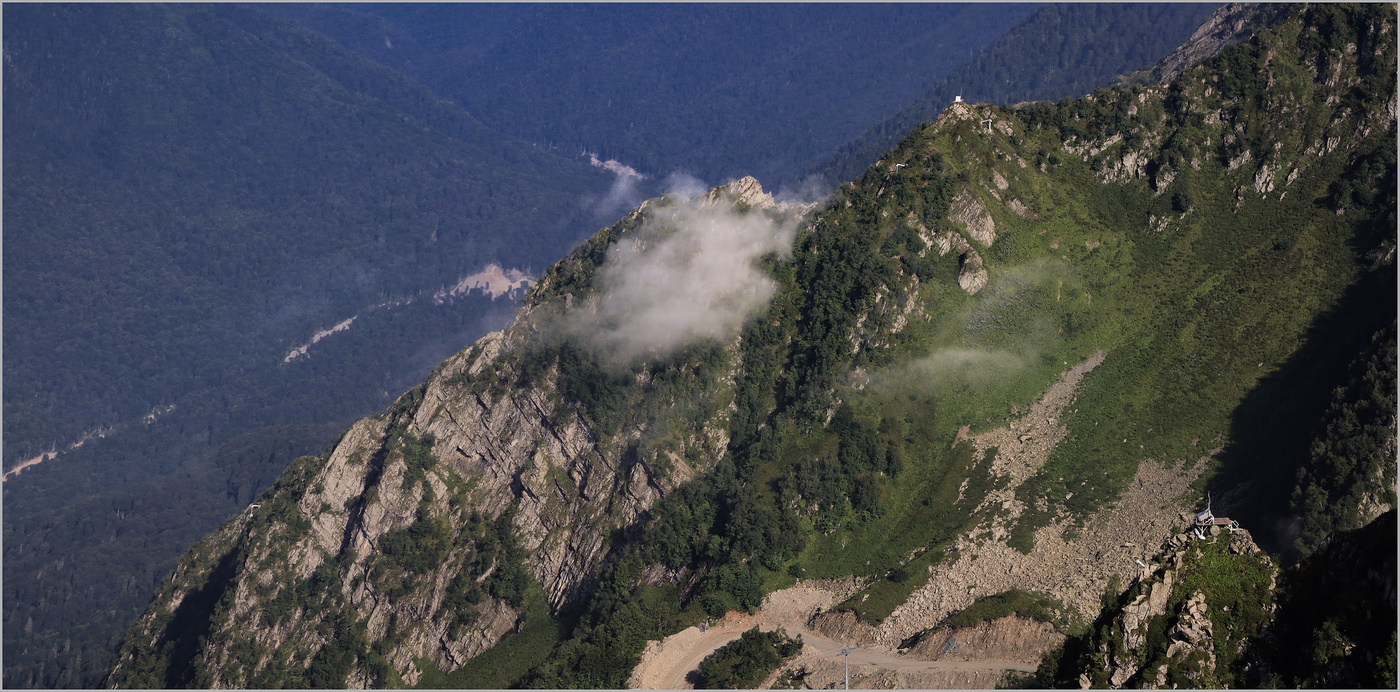 Ночевала тучка ...