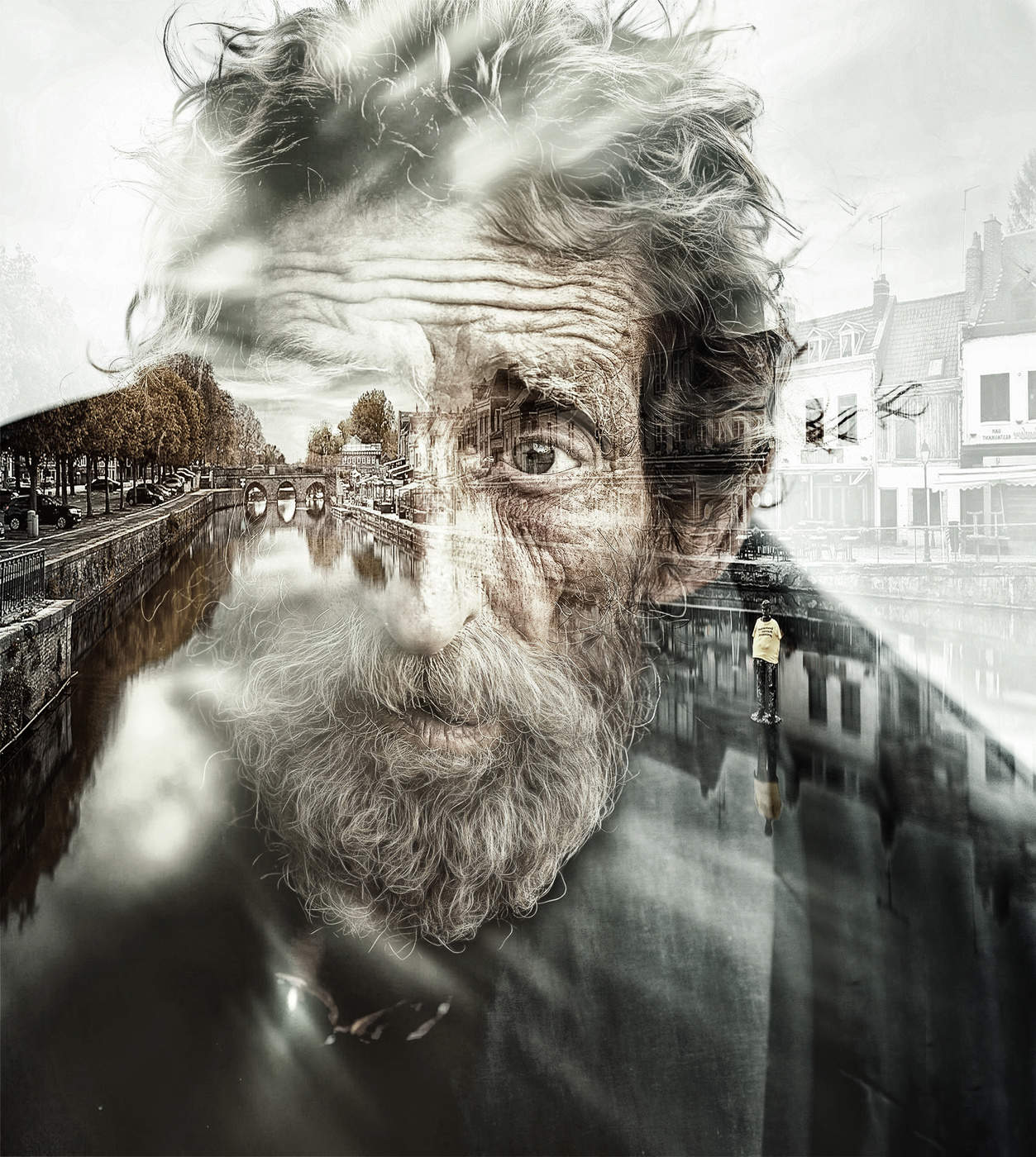 Старик и город.