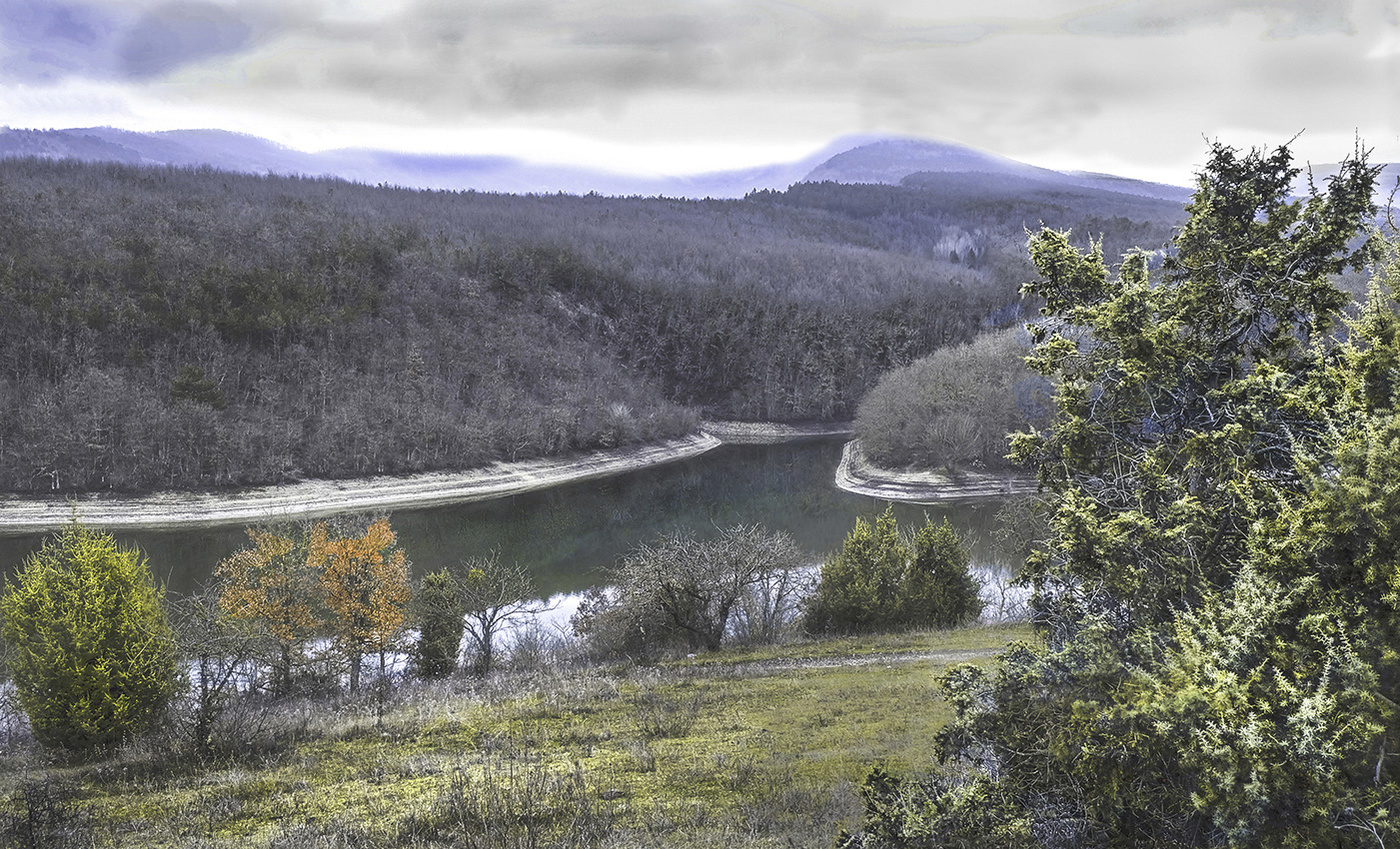 Малоцветный период года