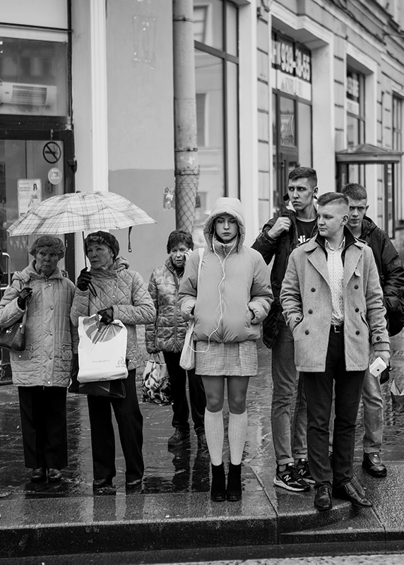 обратил внимание