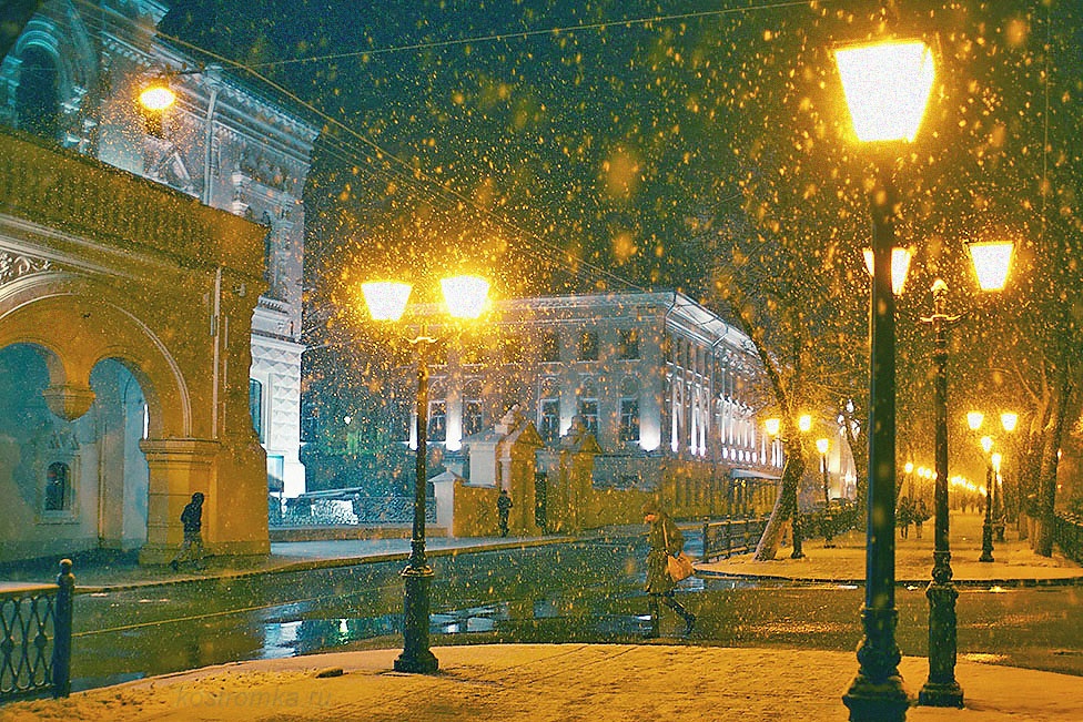 Падает первый снег