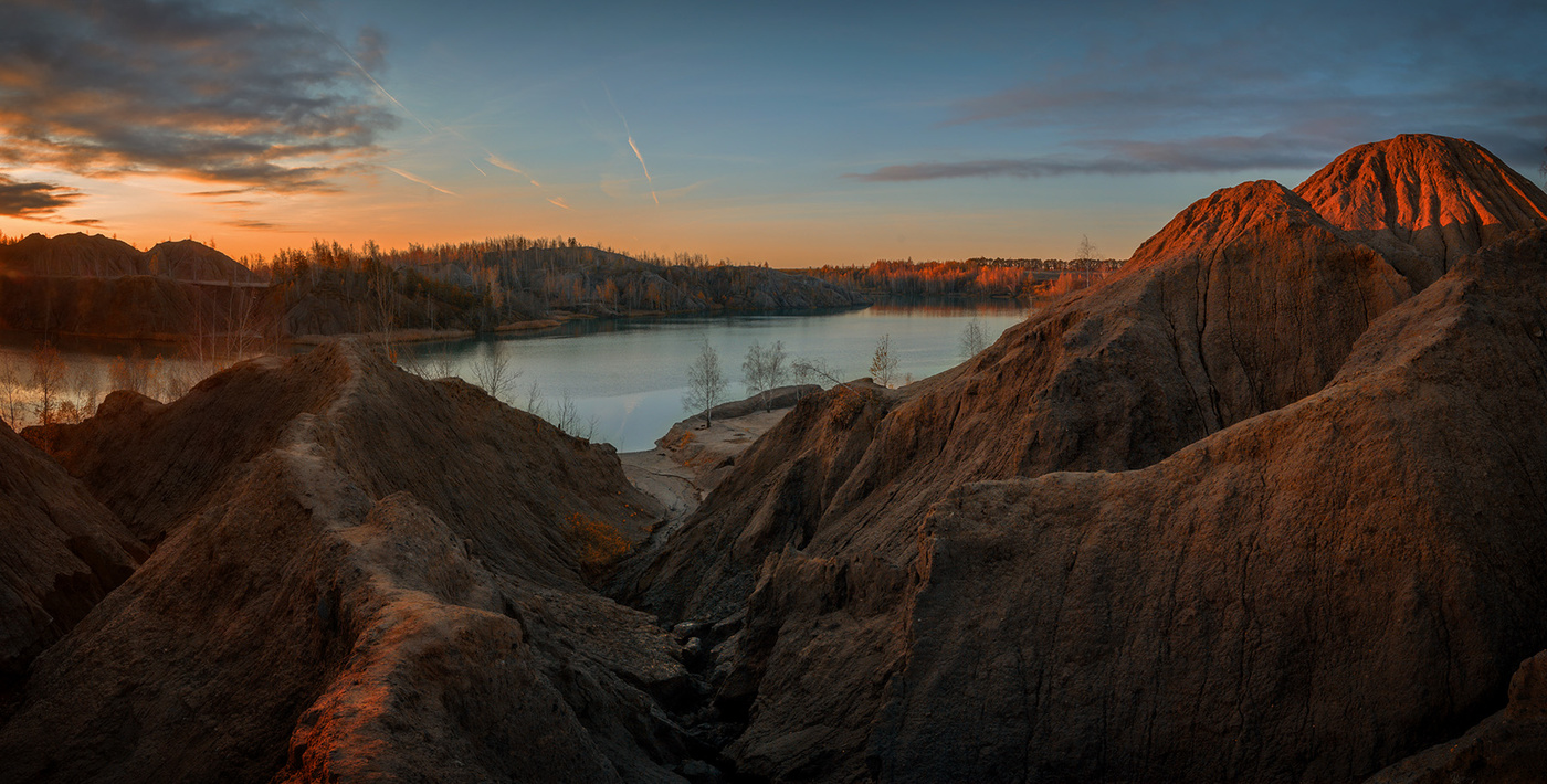 В утренних лучах.