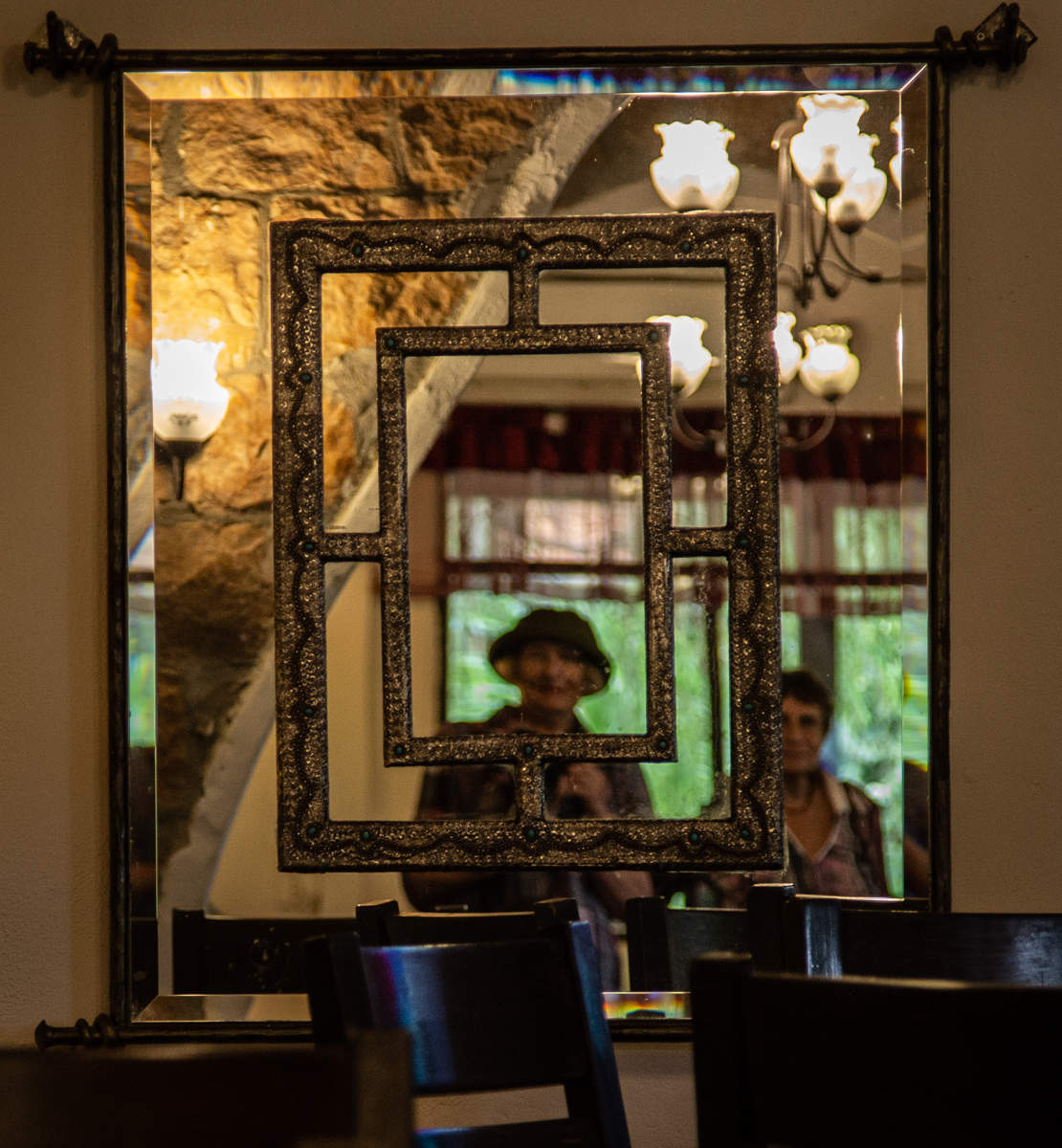 Автопортрет в интерьере