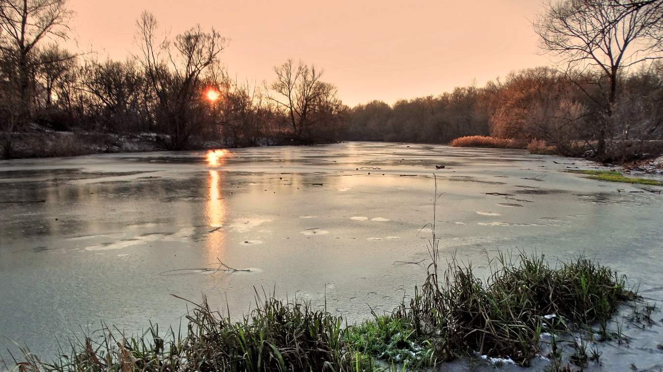 Декабрьское солнце на закате