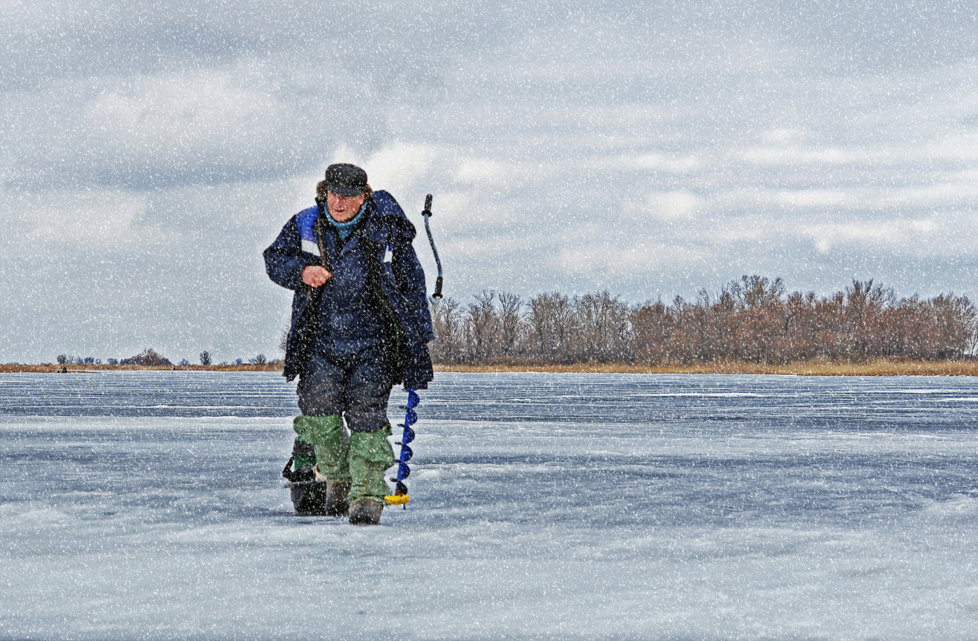 Скорей домой-заметает..