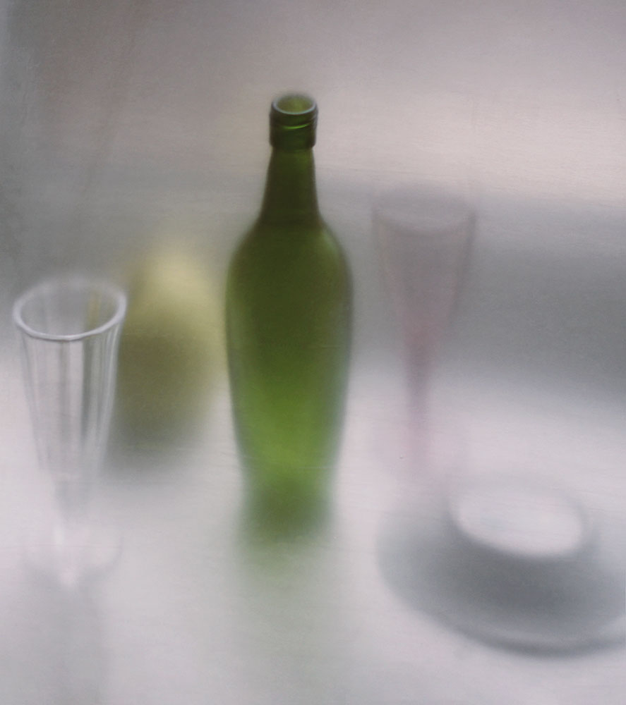 С зеленой бутылкой...