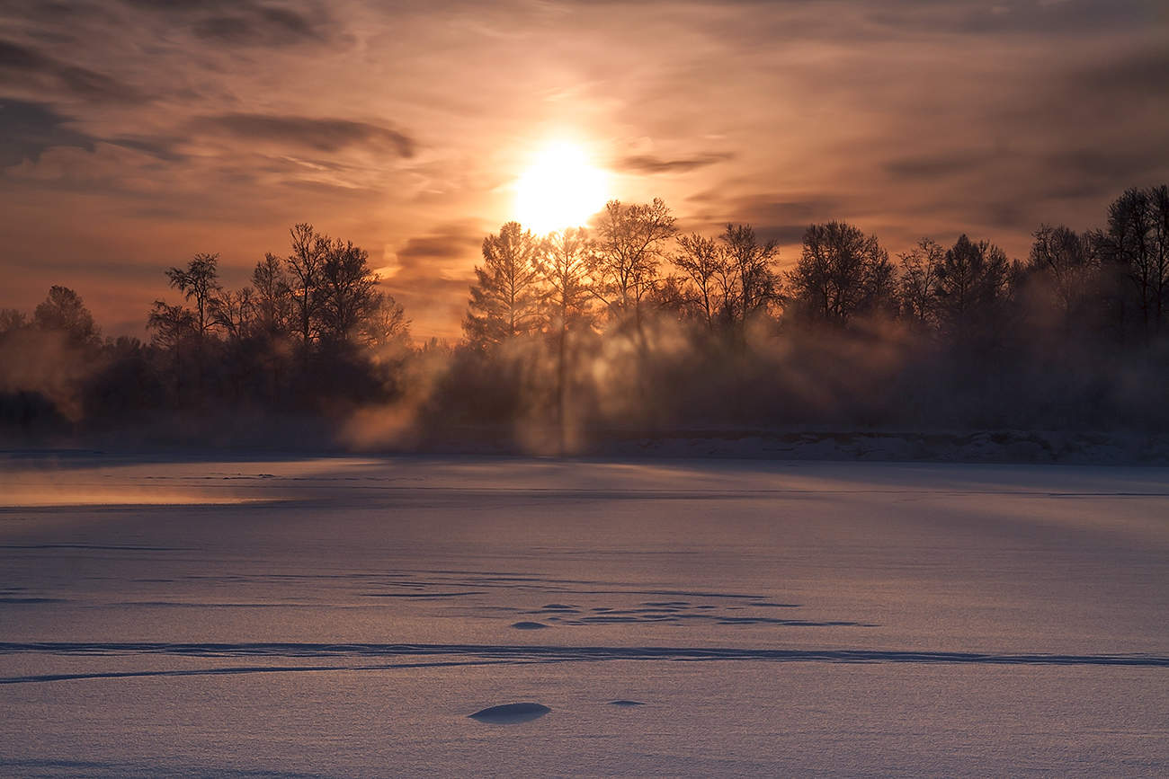 Над замёрзшей Окой