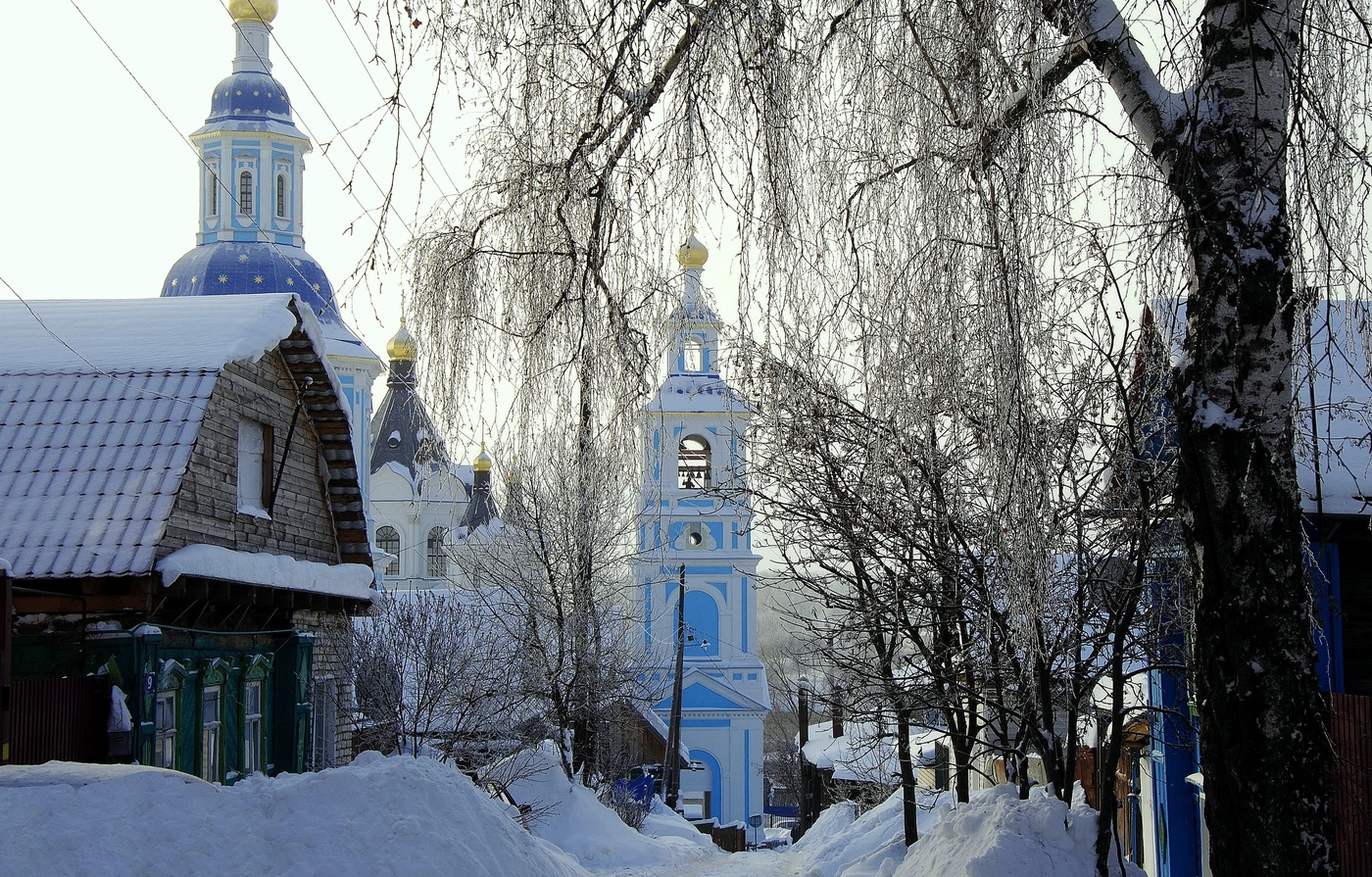 Пели на церквах колокола...