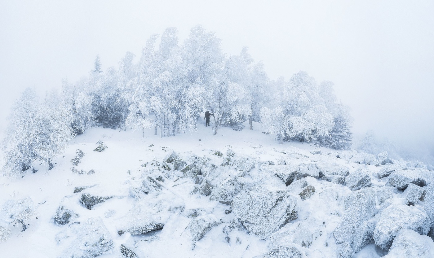 где-то там за туманами...