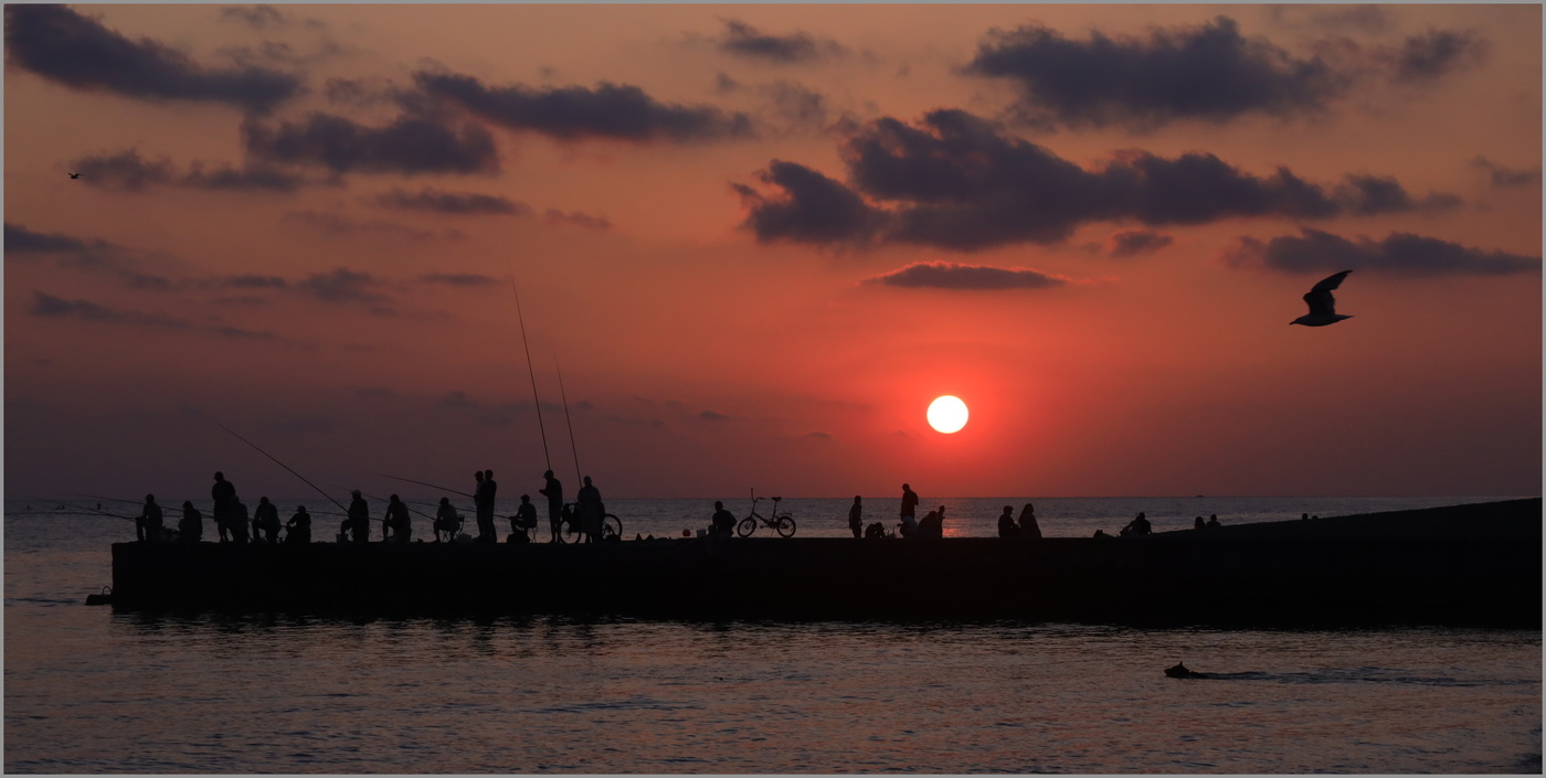 Первая рыбка моя ...