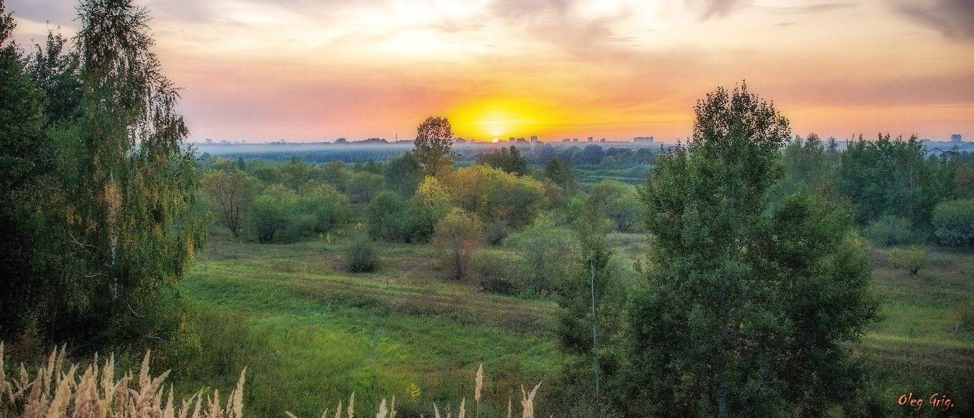 А вечерний туман, нежно все пеленал...