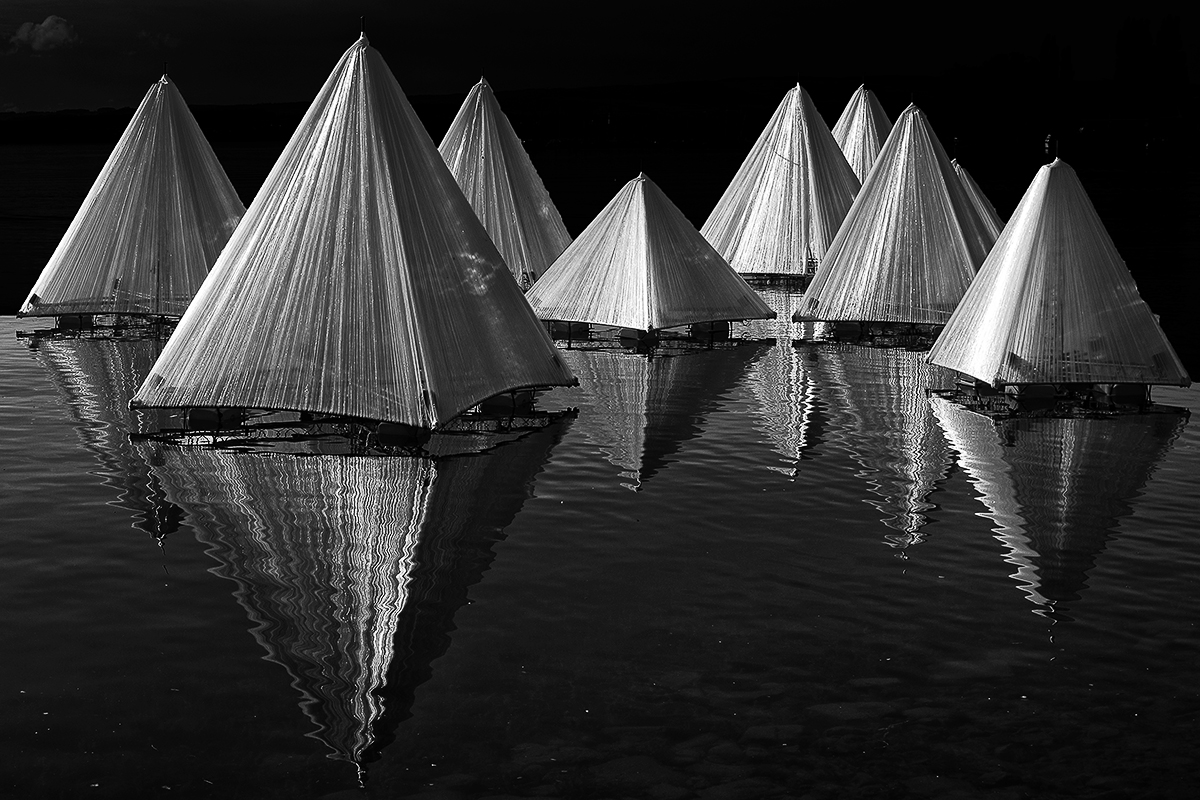 Инсталляция на воде