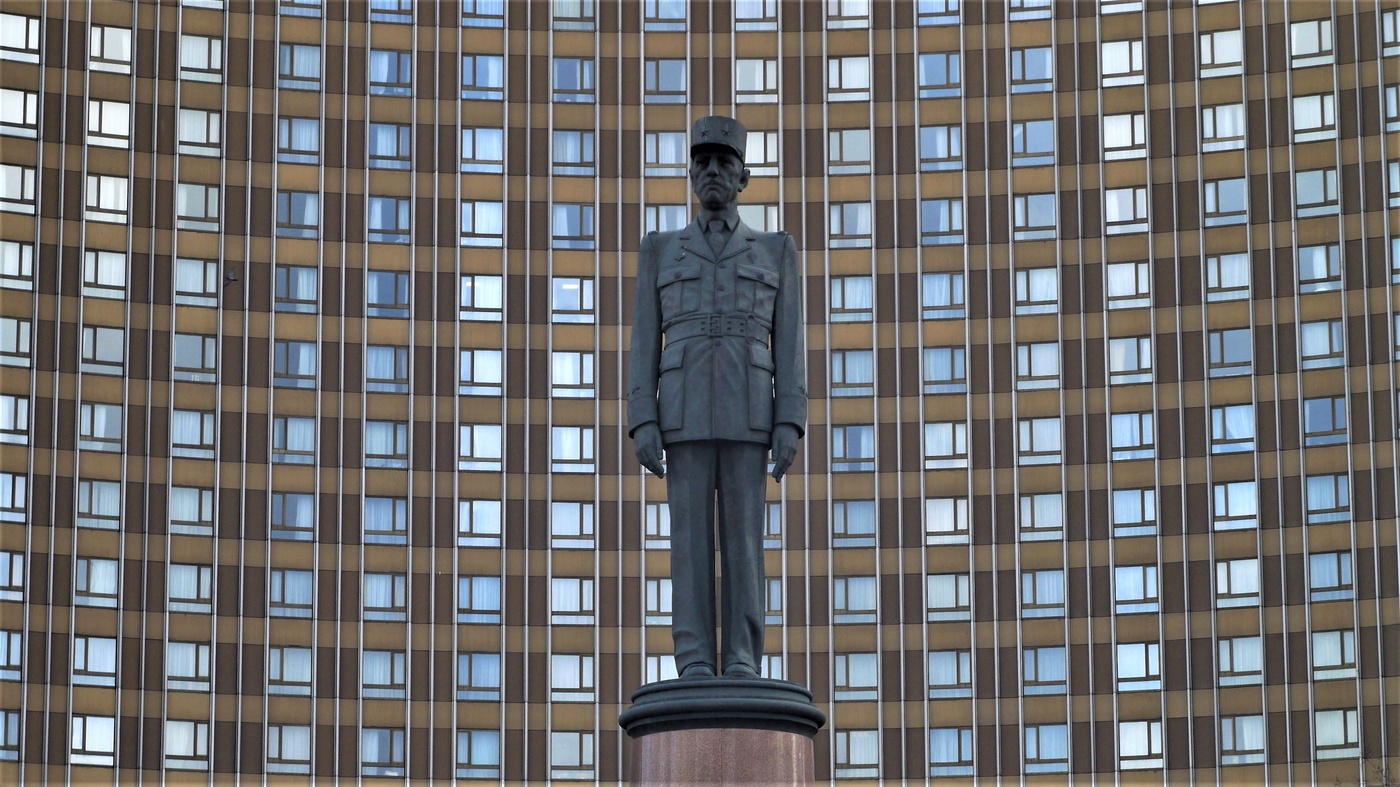 Де Голль в космосе...